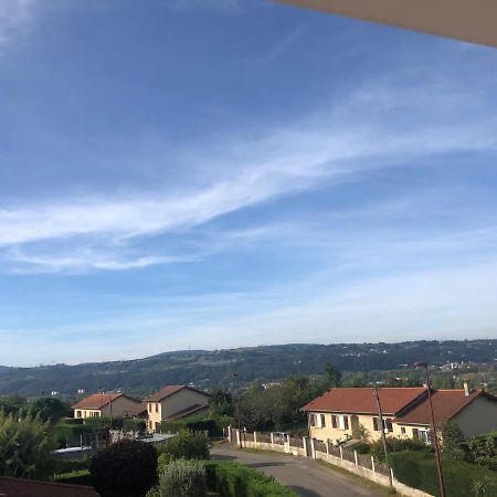 La Parenthese Balneo T2 Cosy De 40M² Avec Terrasse Ternay (Rhone) Exterior foto