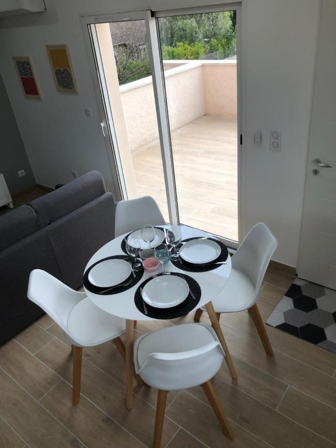 La Parenthese Balneo T2 Cosy De 40M² Avec Terrasse Ternay (Rhone) Exterior foto