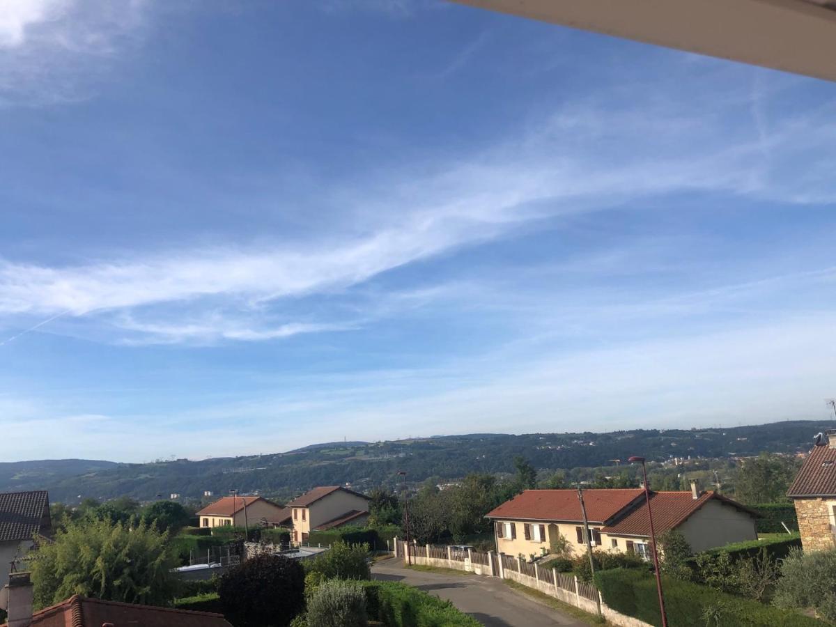 La Parenthese Balneo T2 Cosy De 40M² Avec Terrasse Ternay (Rhone) Exterior foto